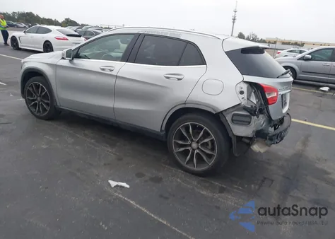 2015 Mercedes-Benz Gla 250 z USA, uszkodzony, nr VIN WDCTG4EB3FJ133648